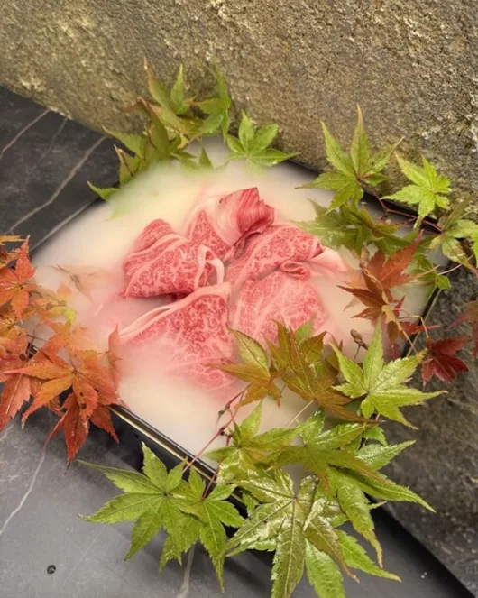 【前菜８種付　綿あめで作る認定近江牛すき焼きコース】